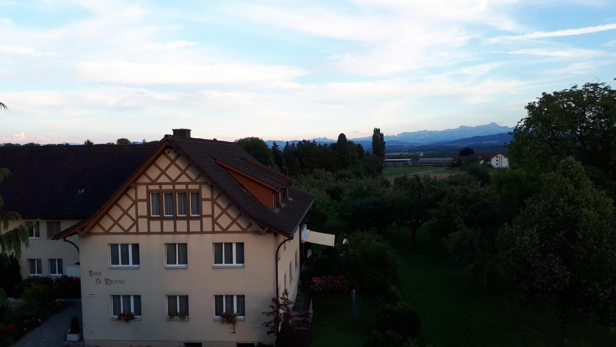 Haus St.Michael 호텔 Dozwil 외부 사진